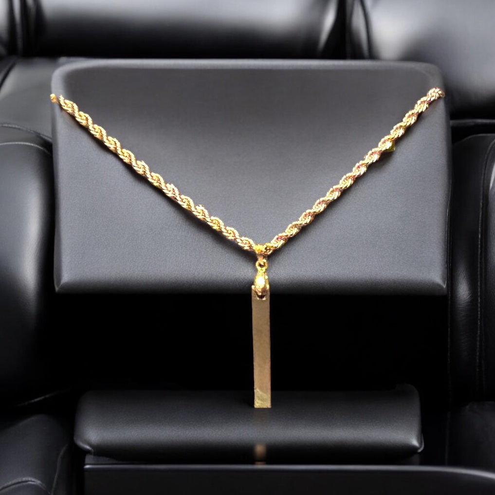 Men’s Rectangular Pendant & Rope Chain