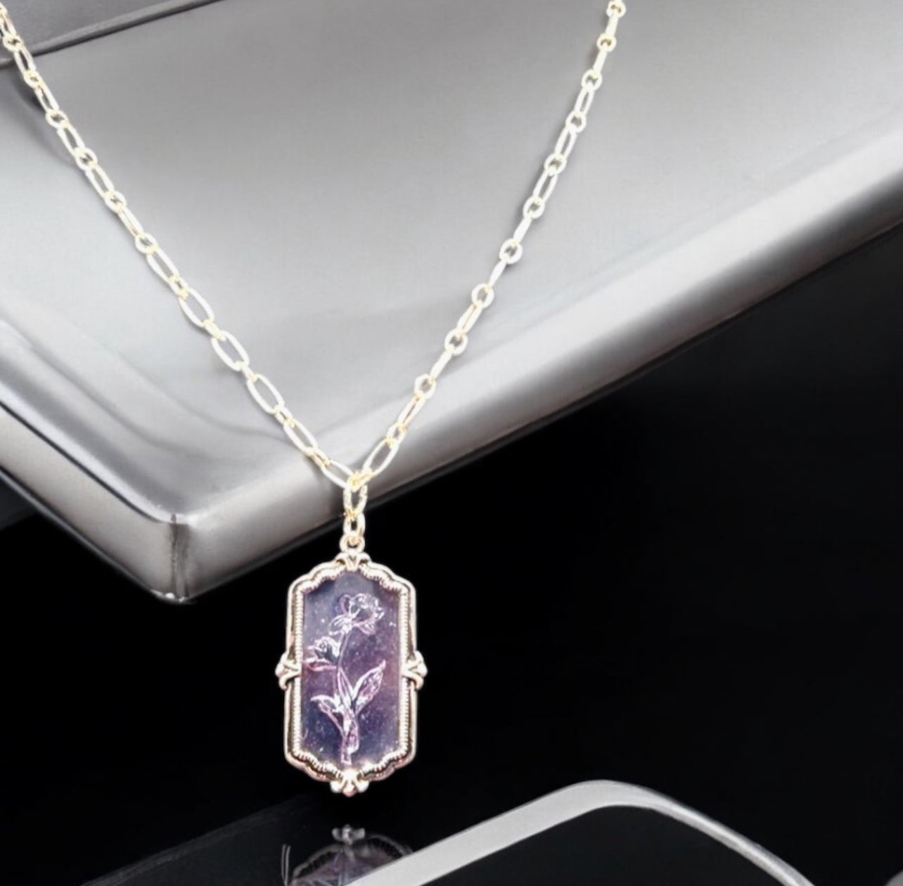 Vintage Floral Amethyst
