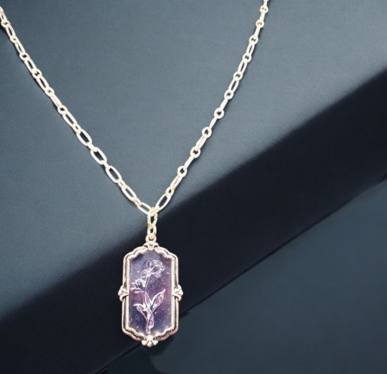 Vintage Floral Amethyst