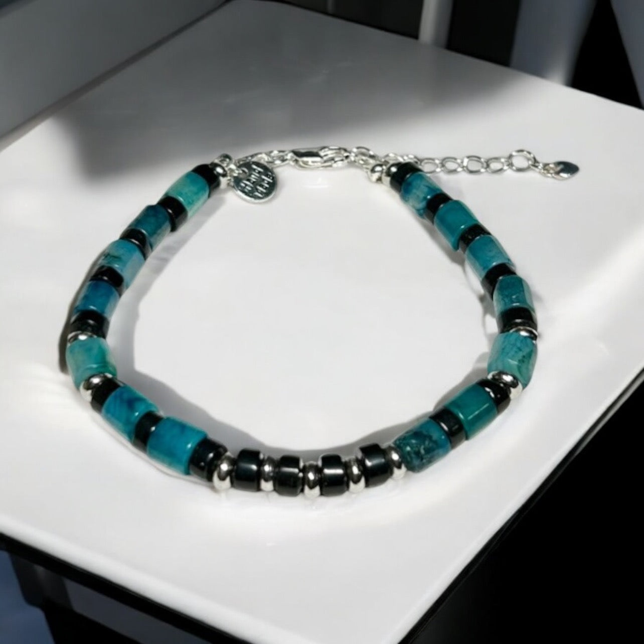 Cylindrical Apatite and Onyx Gemstones