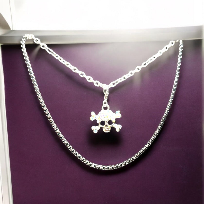 Skull and Crossbones Necklace Set