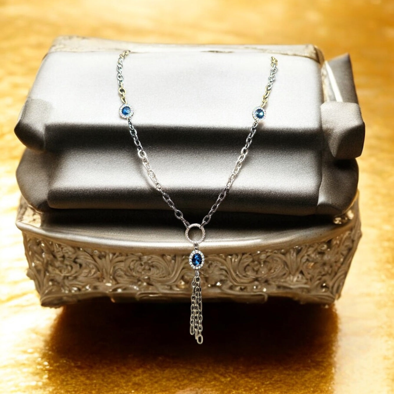 ModVicrorian Necklace